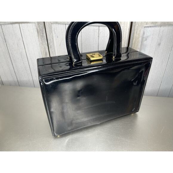 Vintage Black Patent Leather Structured Handbag Box Satchel With Lock 60s 50s - Picture 1 of 9